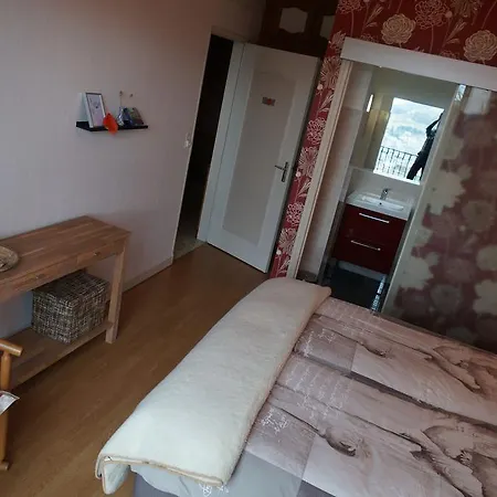 Logis Coquelicot Bed & Breakfast Riom-es-Montagnes